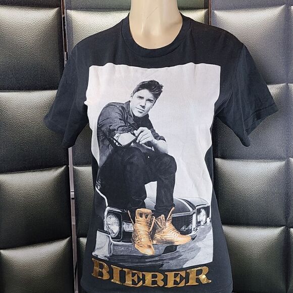 Justin Bieber tshirt    - Picture 2 of 5